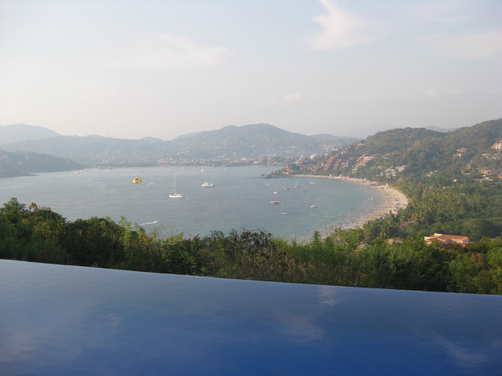 Infinity pool overlooking Zihuatanejo, Mexico